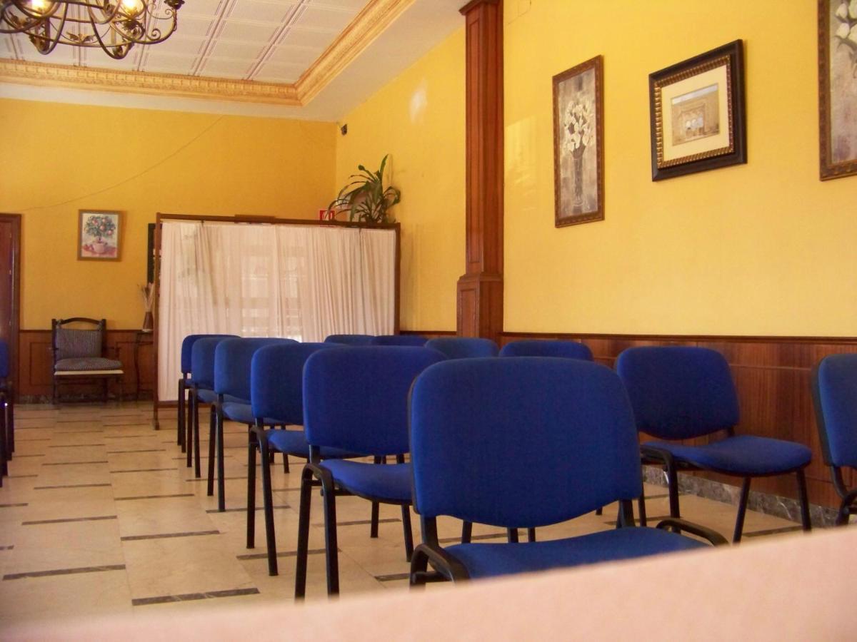 Hostal El Lirio Бойюйос пар дел Кондадо Стая снимка